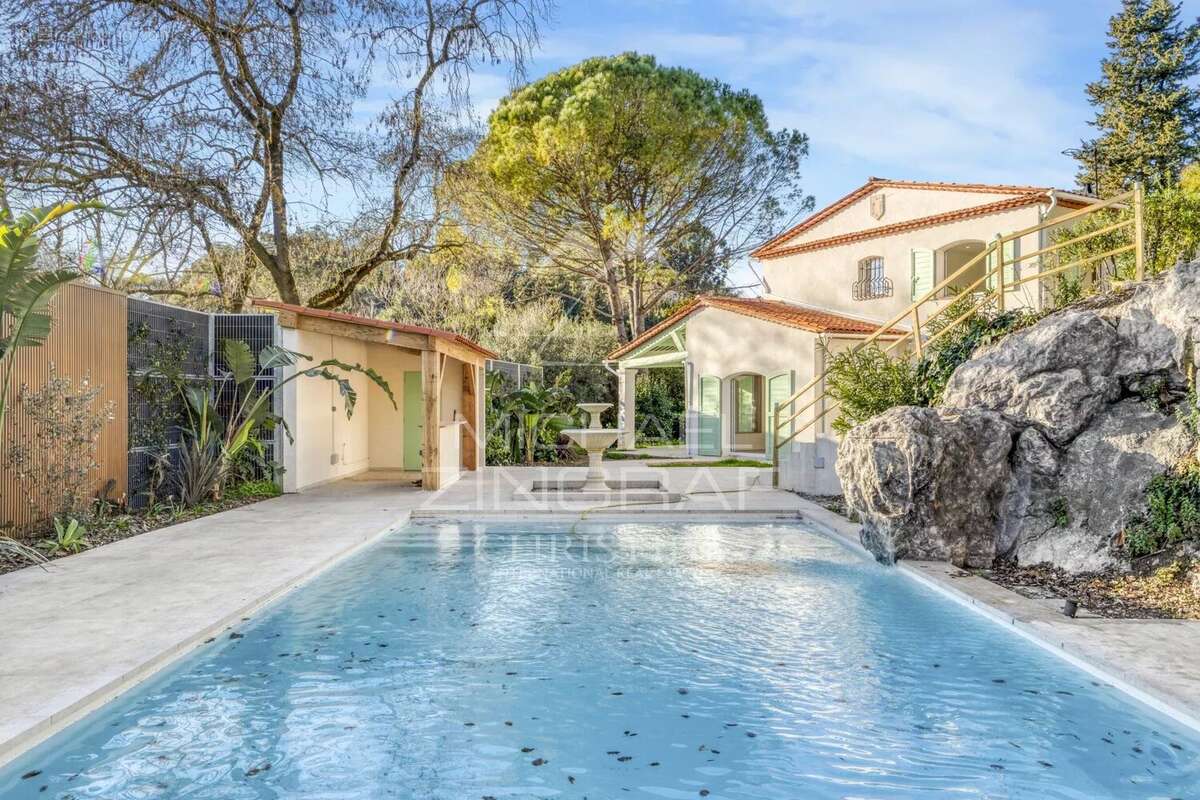 Maison à MOUGINS