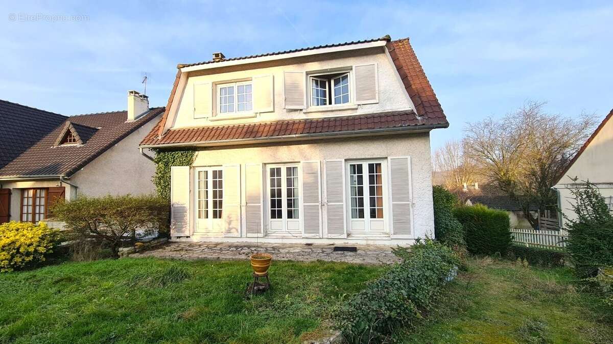 Maison à BAZEMONT
