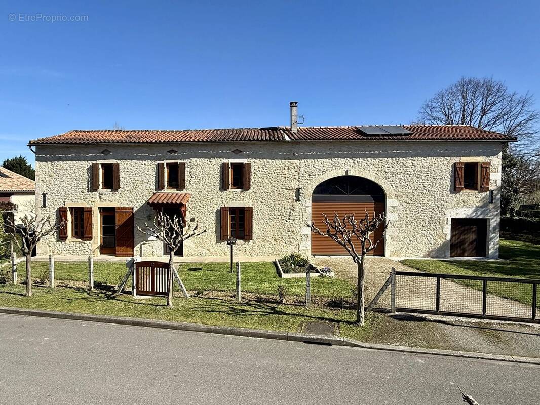 Maison à DURAS