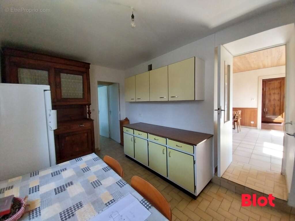 Maison à MINIAC-MORVAN
