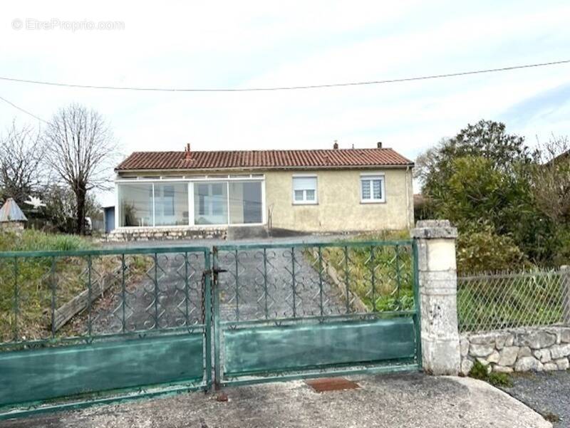 Maison à MIRAMBEAU