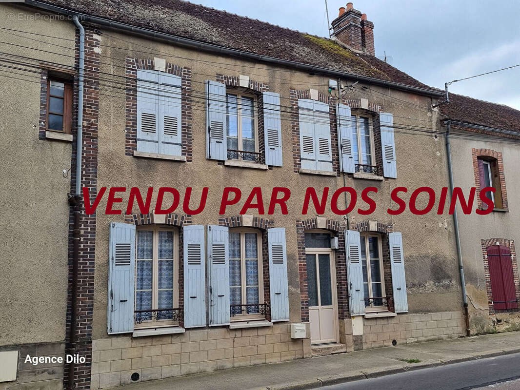 Maison à BRIENON-SUR-ARMANCON