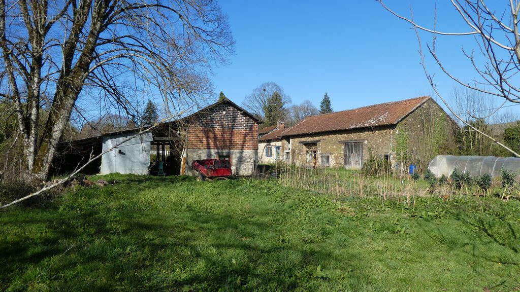 Maison à SAINT-BONNET-BRIANCE