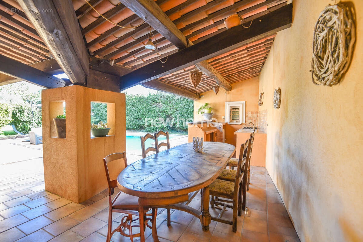 Maison à LORGUES