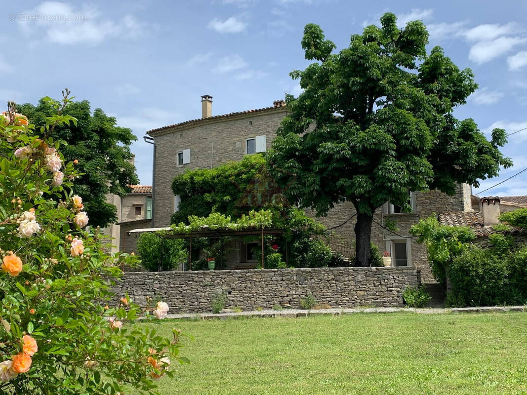 Maison à POMPIGNAN