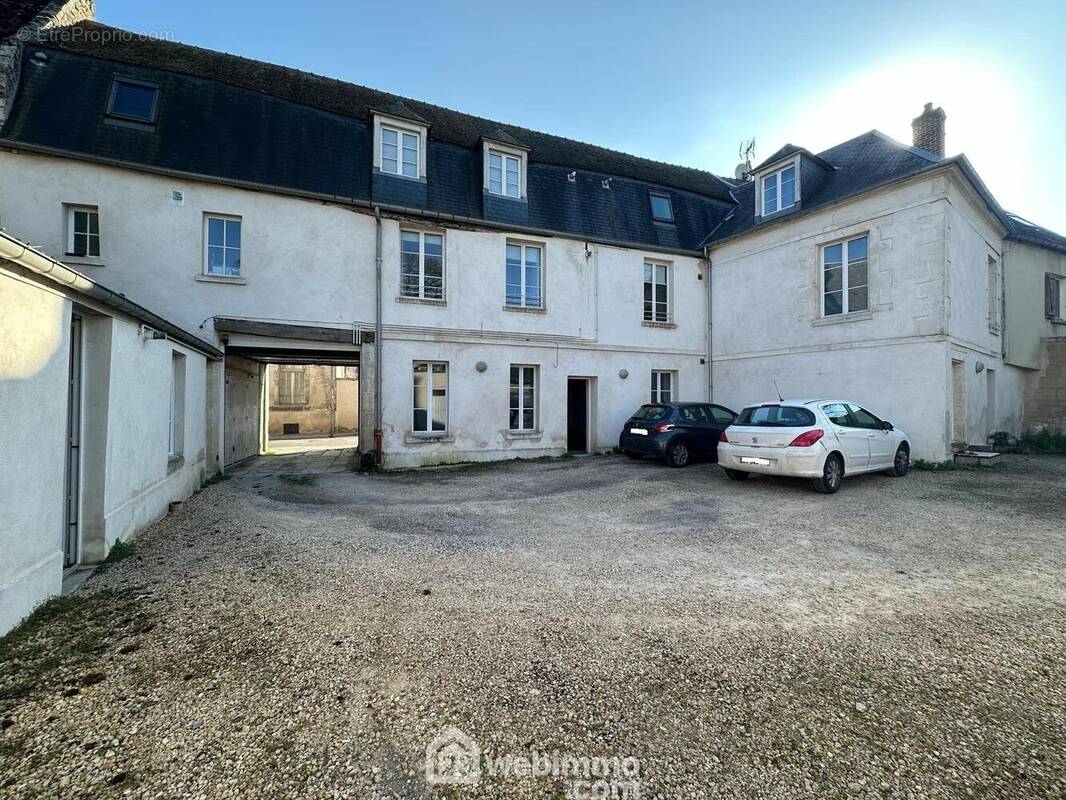 Coup de c½ur assuré pour cet immeuble de charme - Appartement à LAON