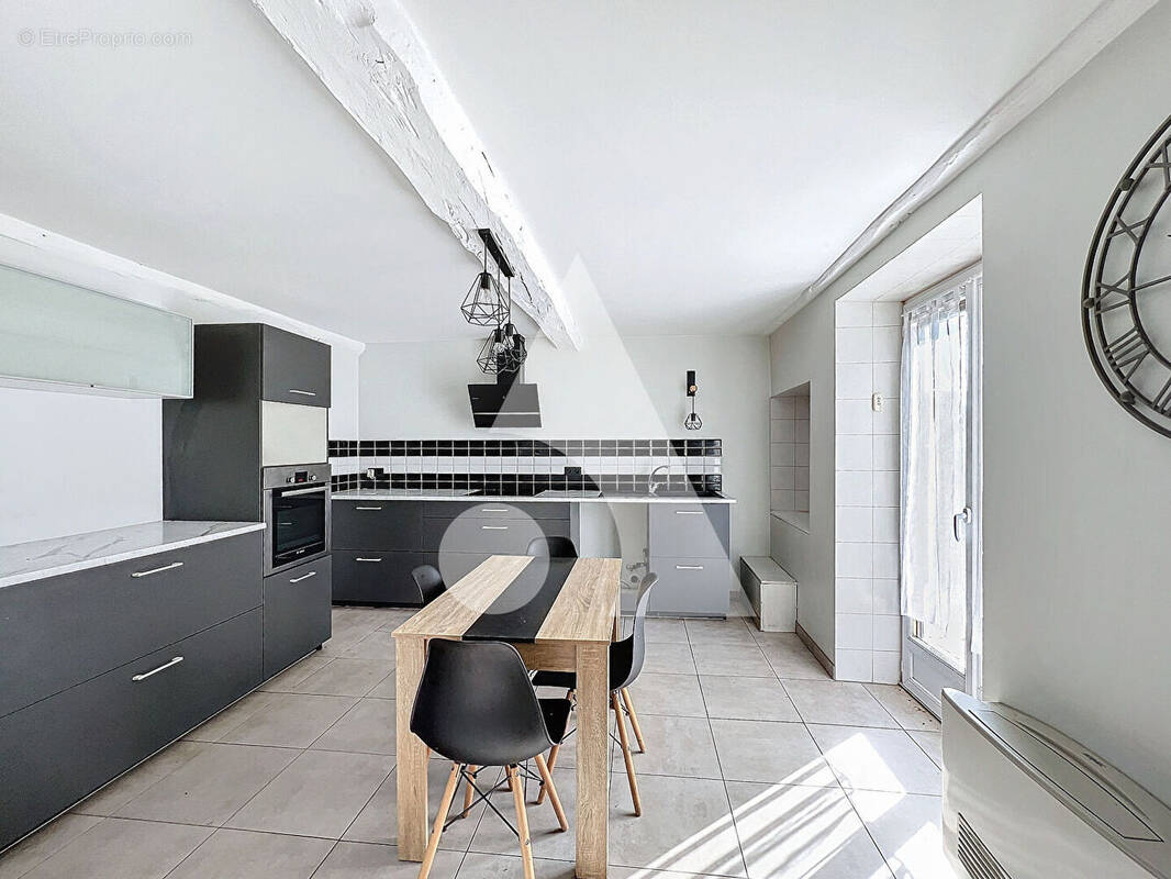 Maison à SASSENAY