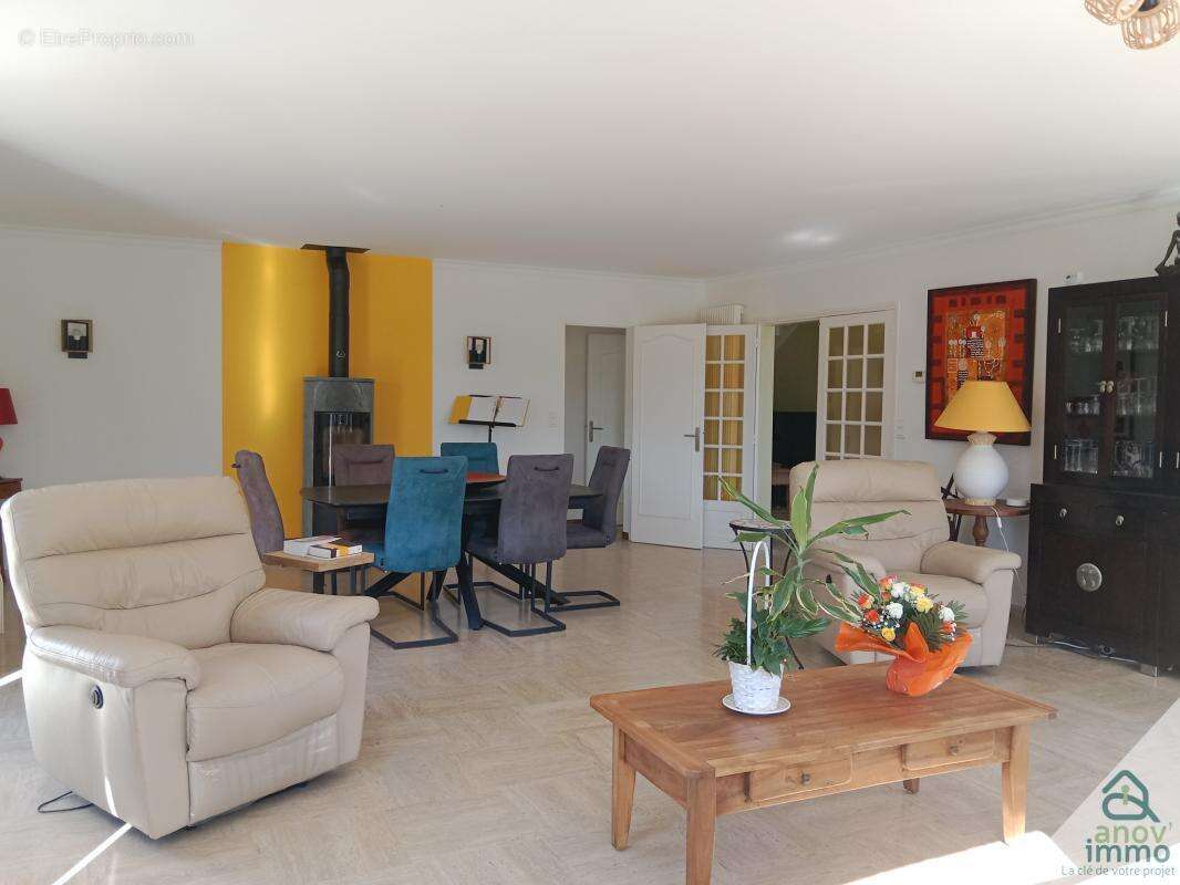 Maison à LA TURBALLE