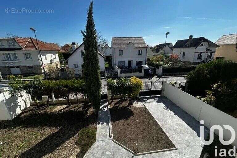 Photo 3 - Maison à LA FRETTE-SUR-SEINE