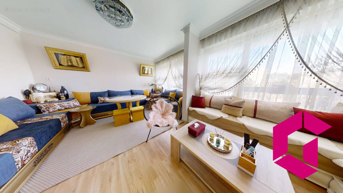 Appartement à SAINT-ETIENNE