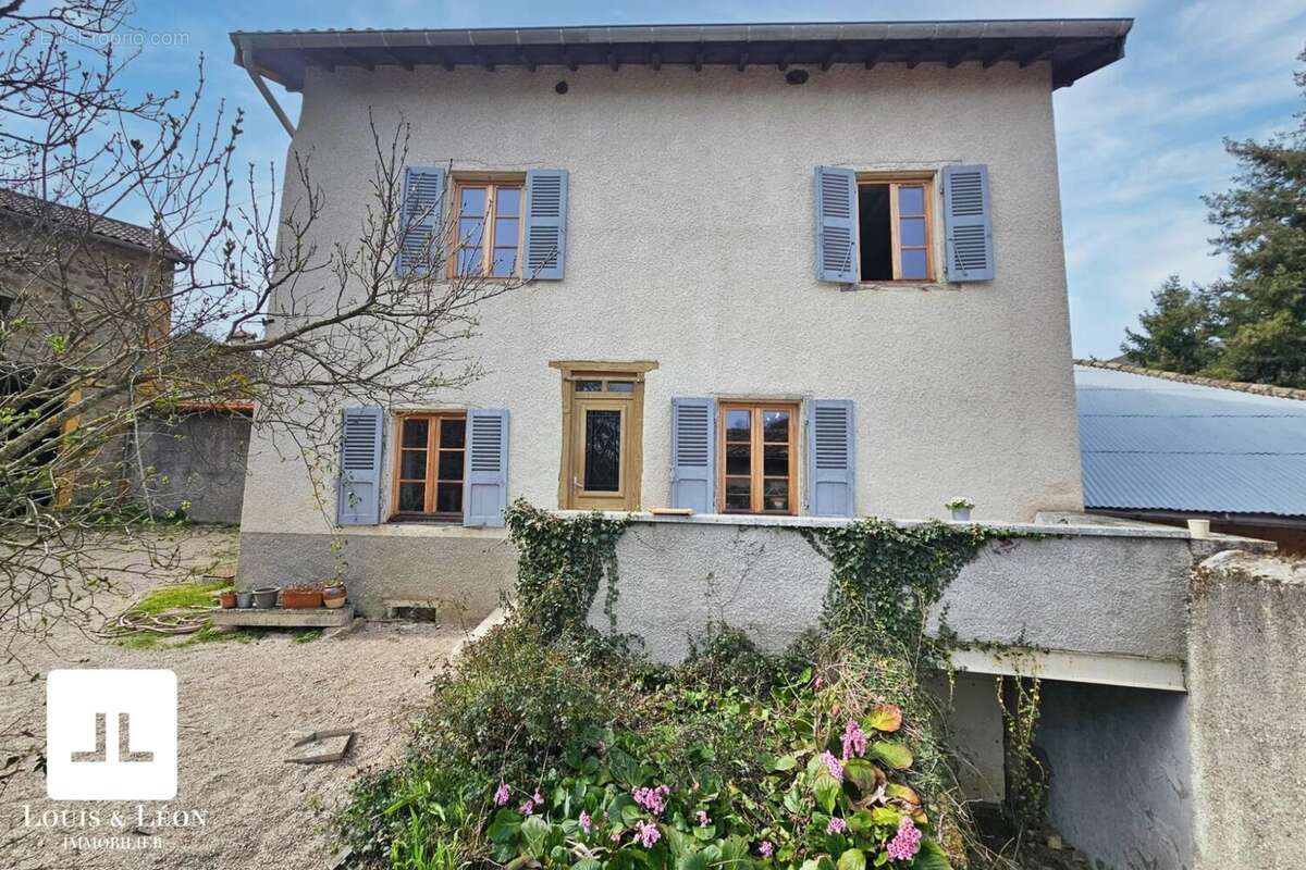 Maison à LE PERREON
