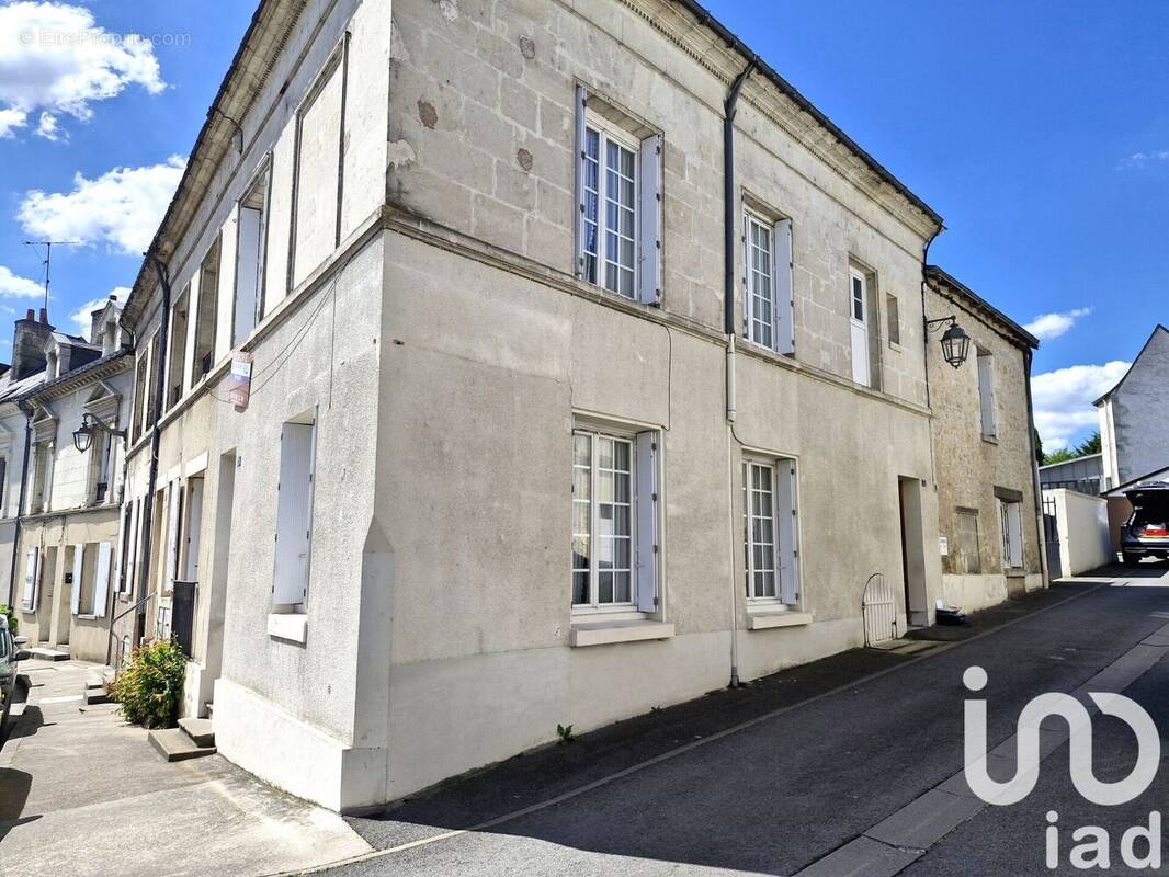 Photo 1 - Maison à AZAY-LE-RIDEAU