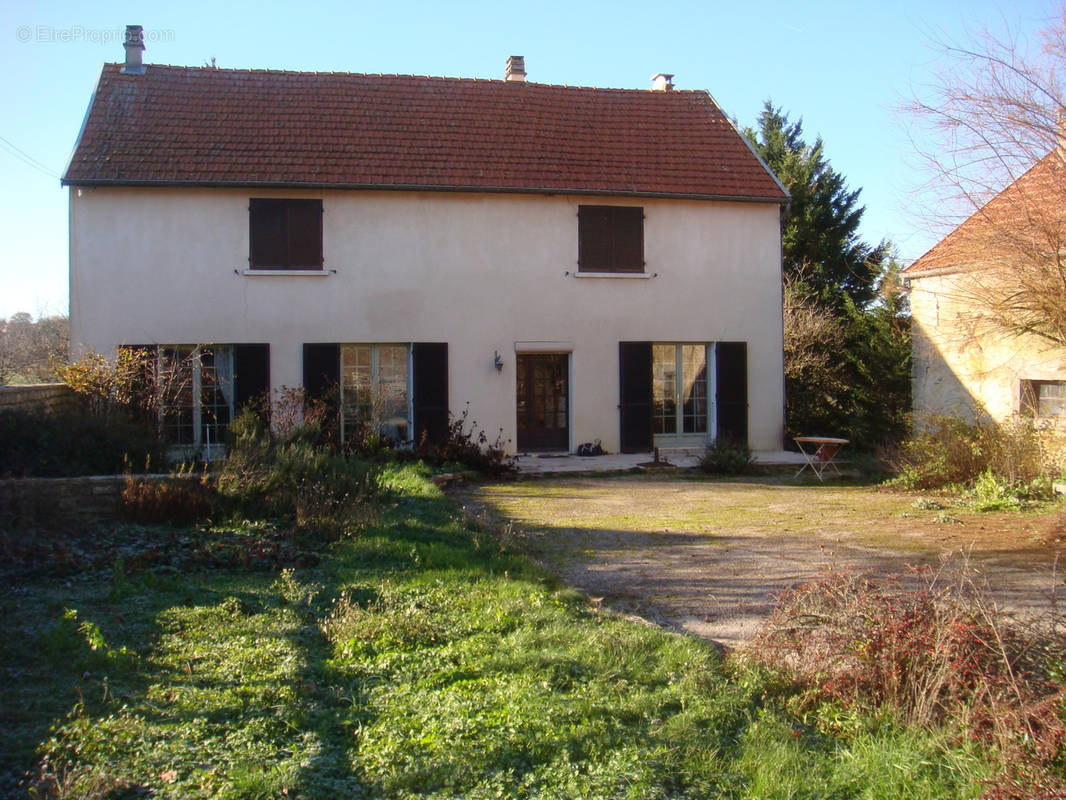 Maison à LAIGNES