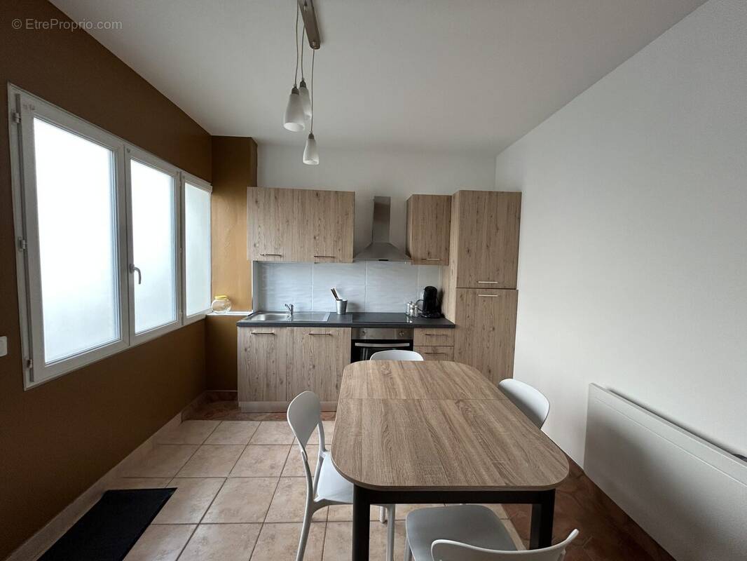 Appartement à PRIVAS