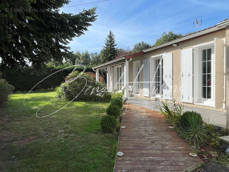 Maison à SAINT-LYS