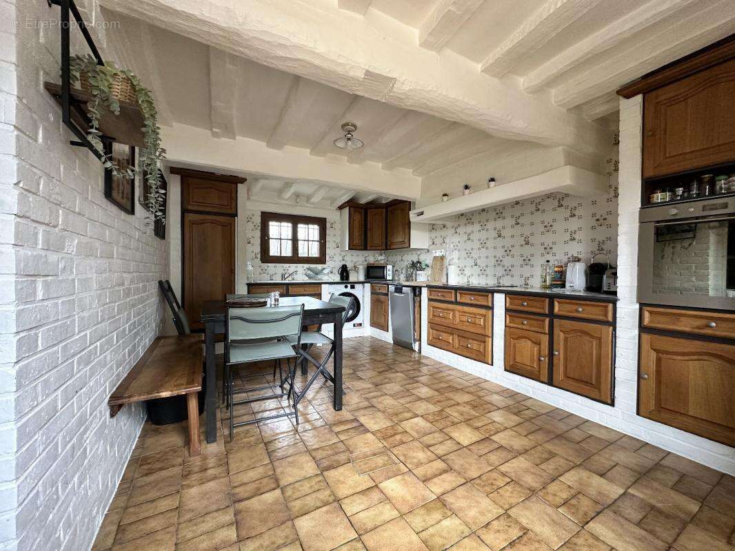 Maison à SAINT-LUBIN-DES-JONCHERETS