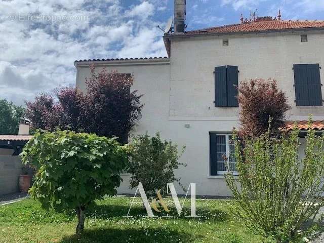 Maison à GOND-PONTOUVRE