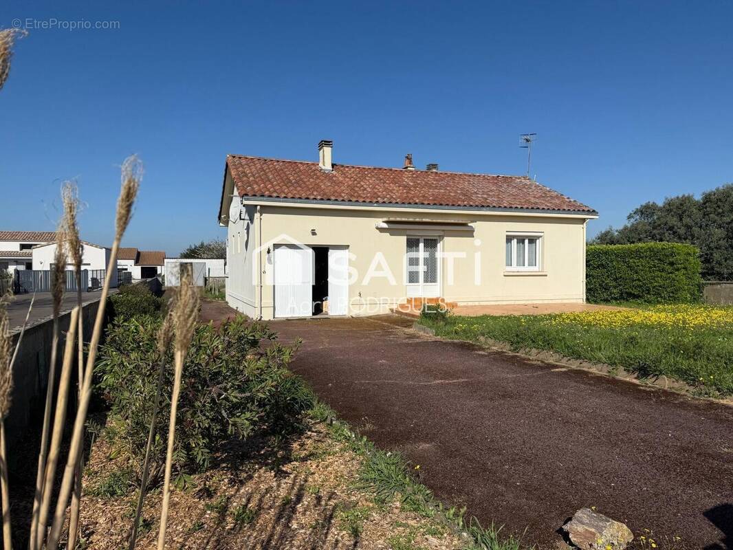 Photo 1 - Maison à ANGLES