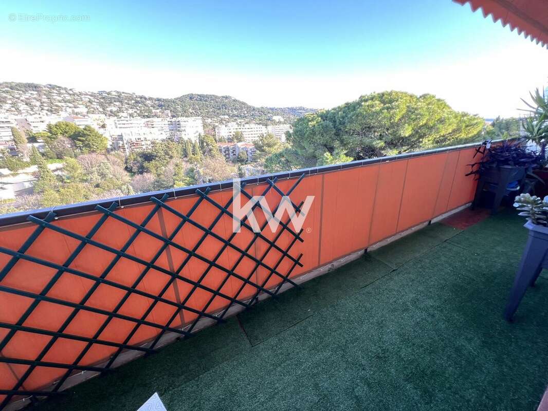Appartement à LE CANNET