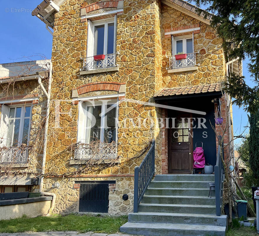 Maison à SAINT-LEU-LA-FORET