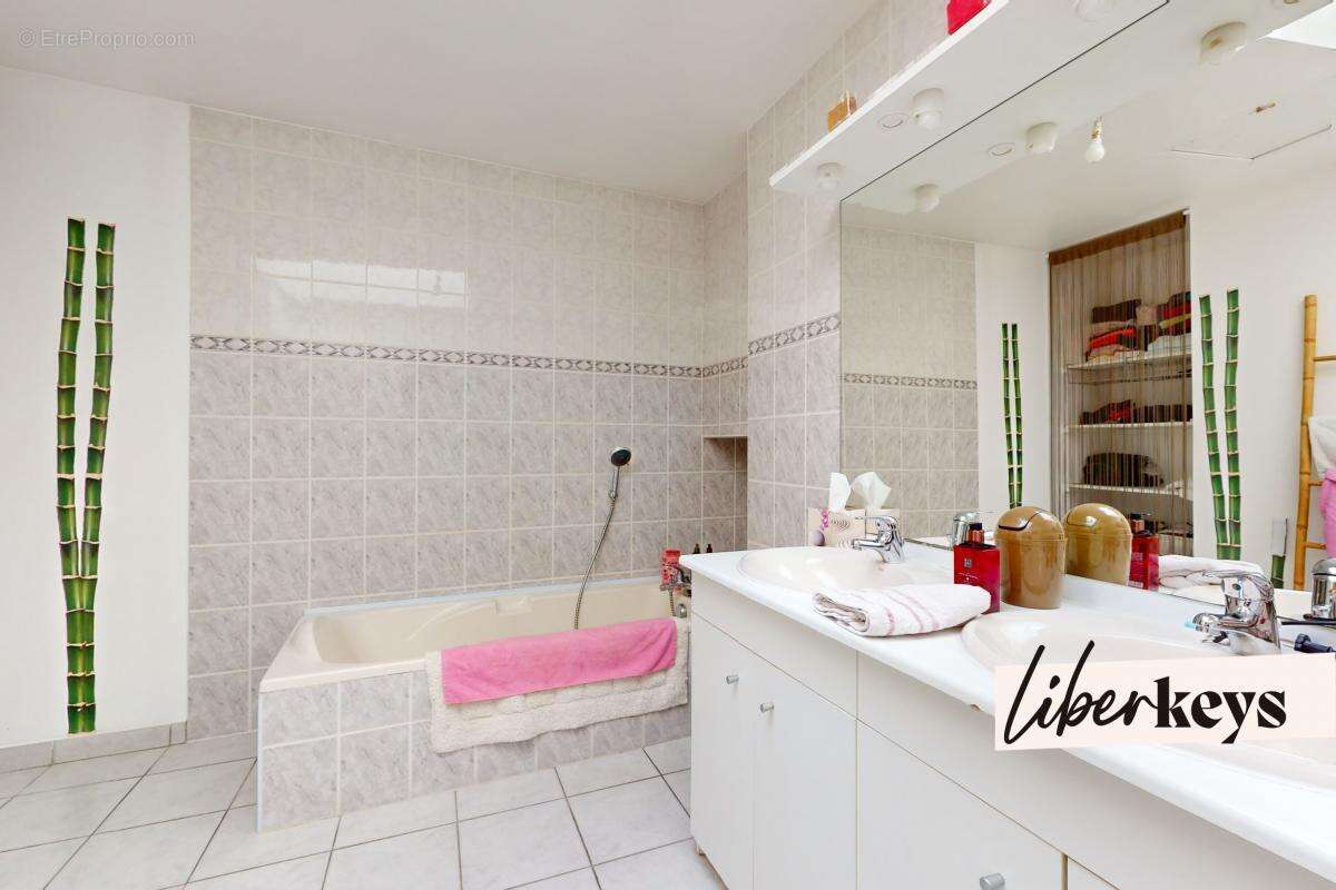 Appartement à MONTAGNY