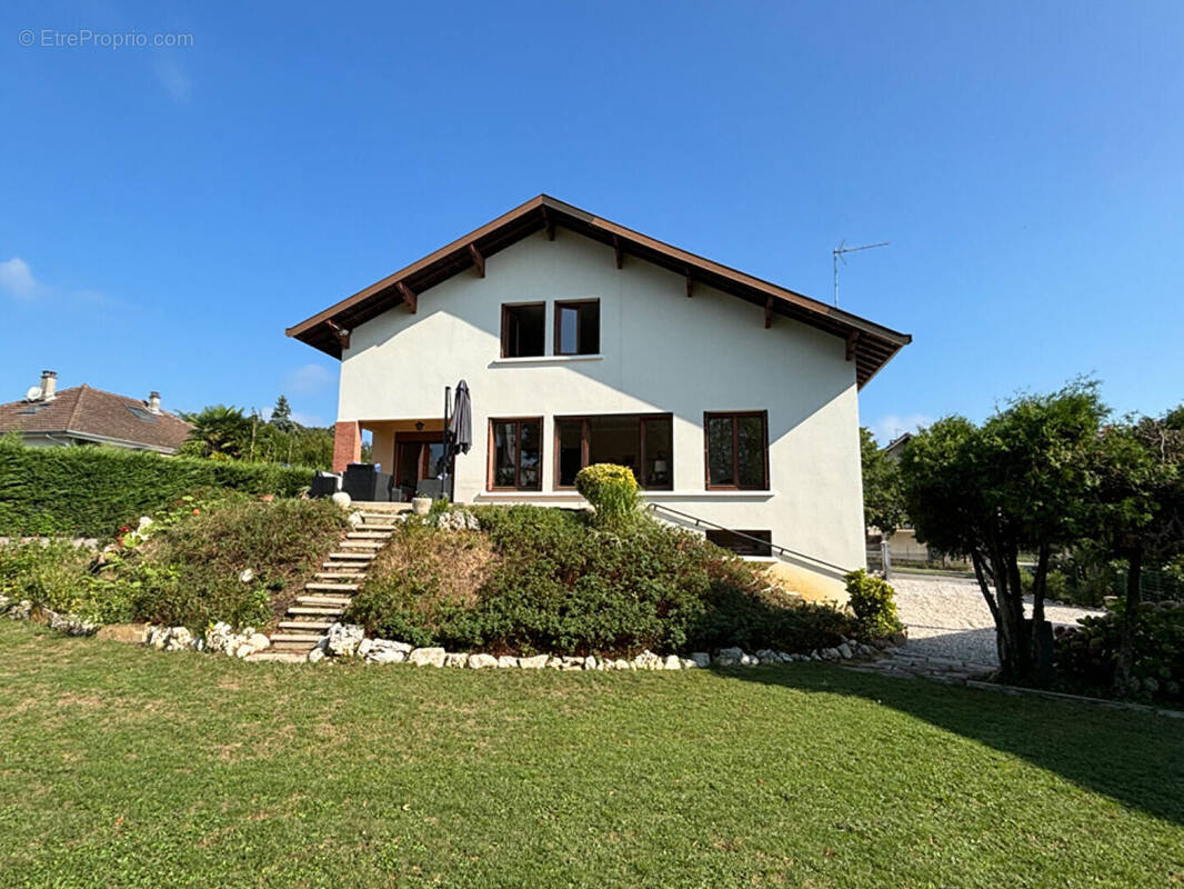 Maison à MORESTEL