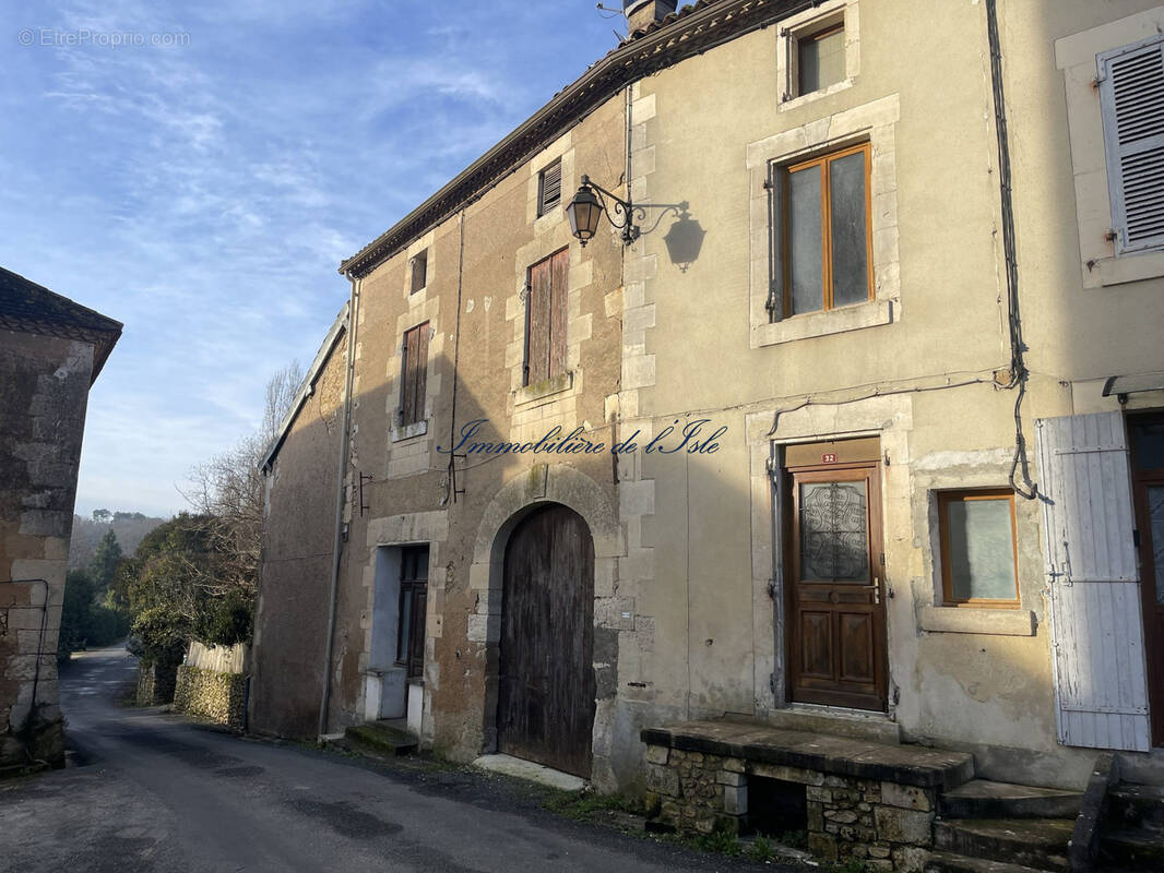 Maison à SAINT-MAIME-DE-PEREYROL