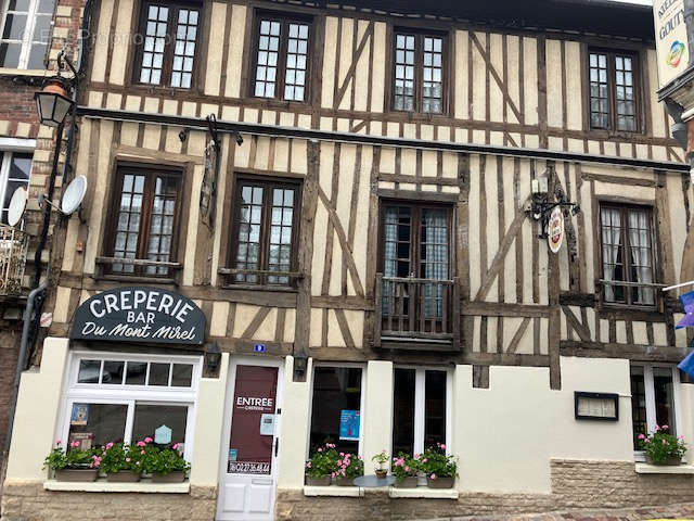 Appartement à PONT-L&#039;EVEQUE