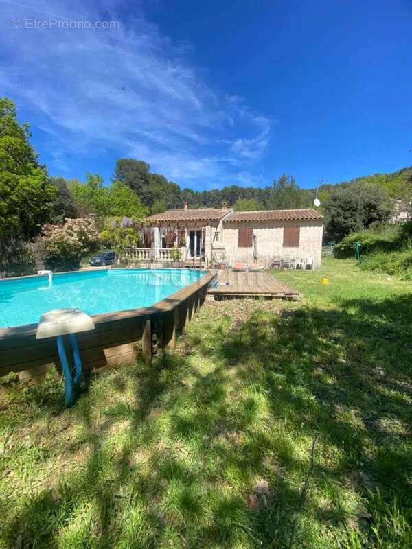 Maison à LORGUES