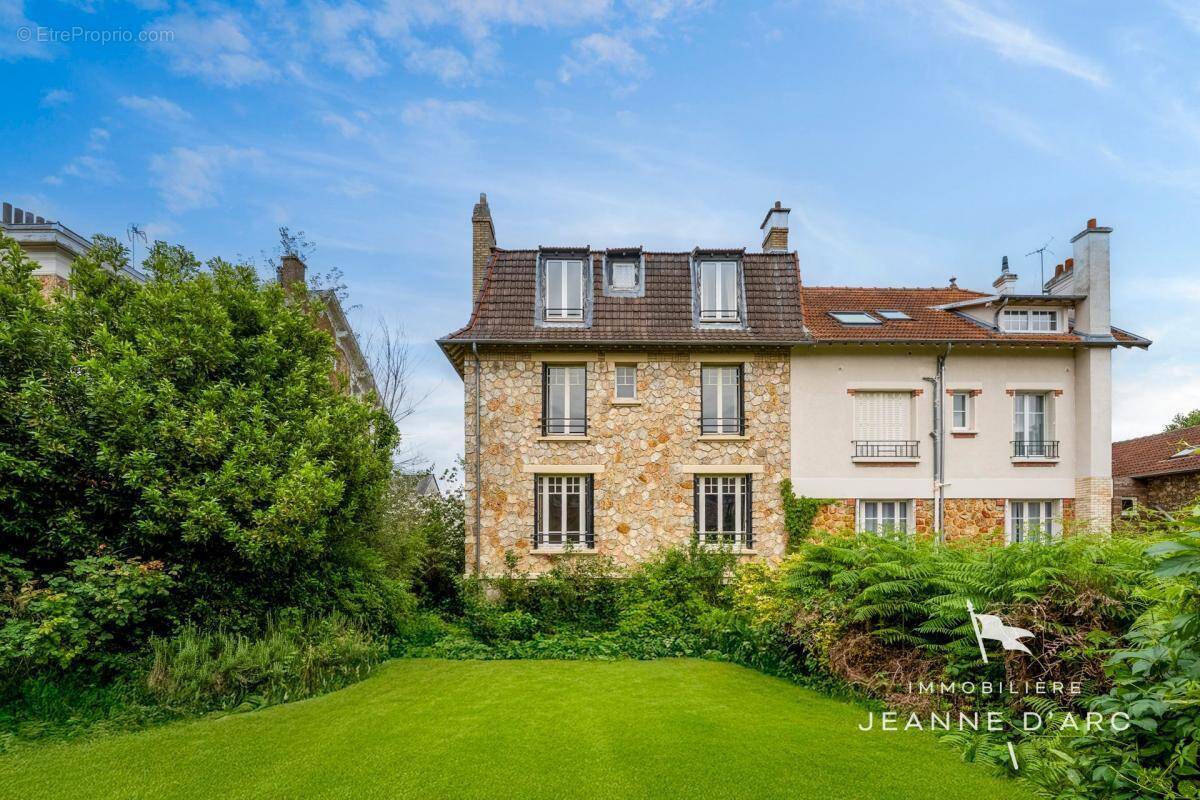 Maison à LE CHESNAY