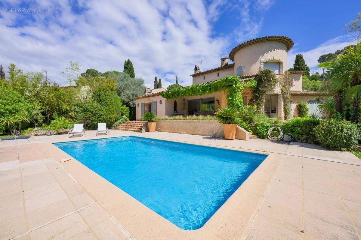Maison à MOUGINS