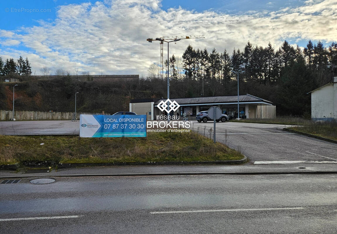Commerce à LA CLAYETTE