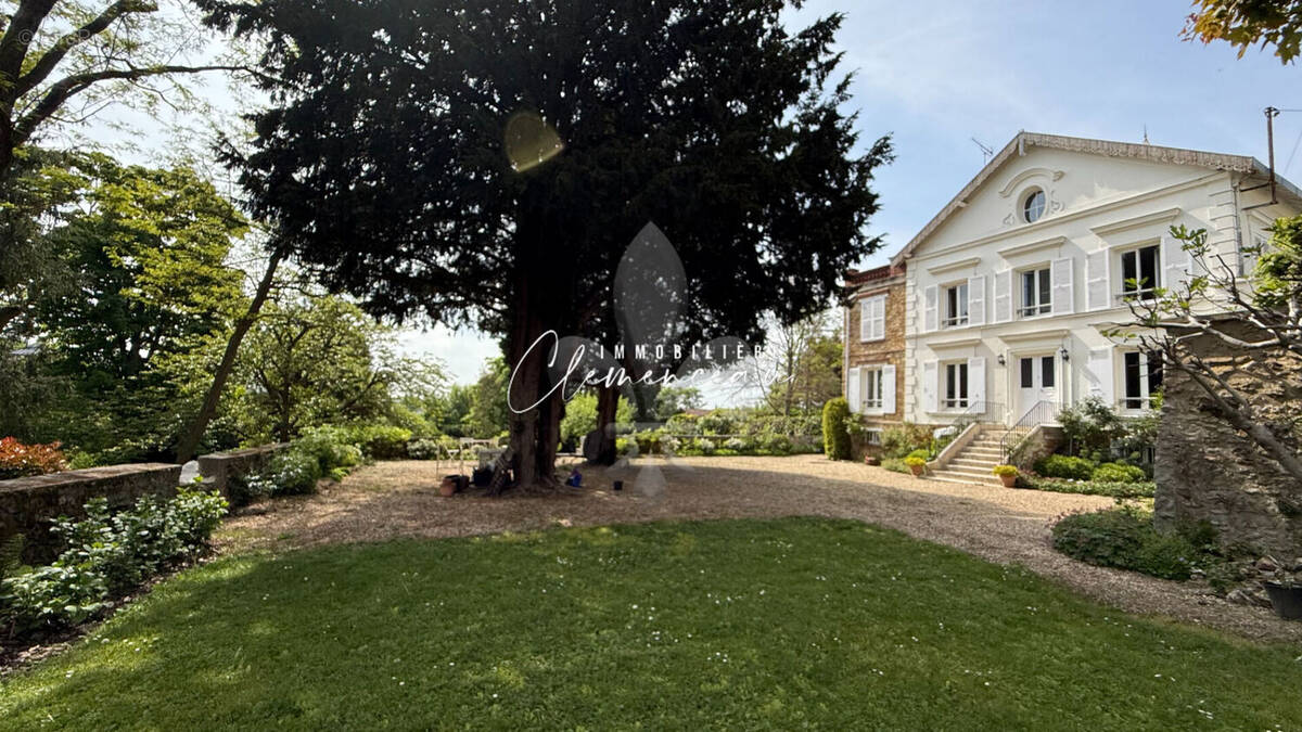 Maison à TRIEL-SUR-SEINE