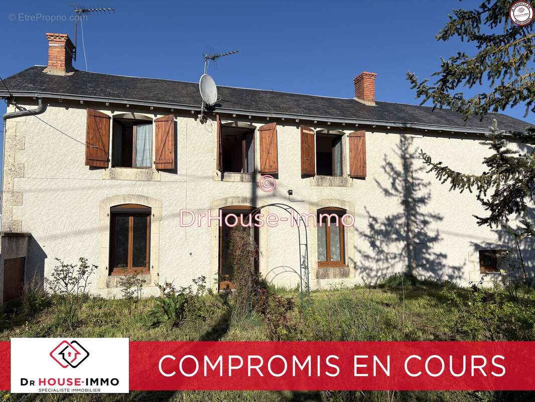 Maison à VOUZAILLES