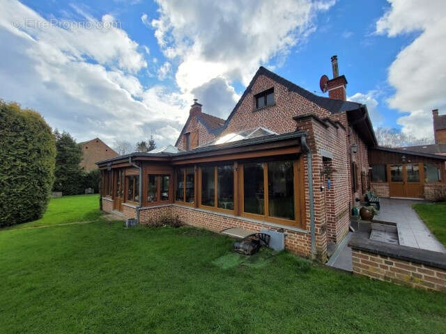 Maison à COUSOLRE