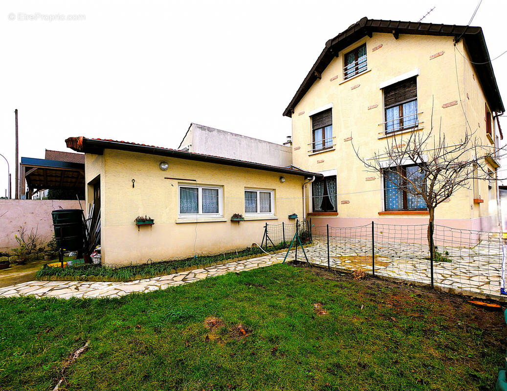 Maison à LE BLANC-MESNIL