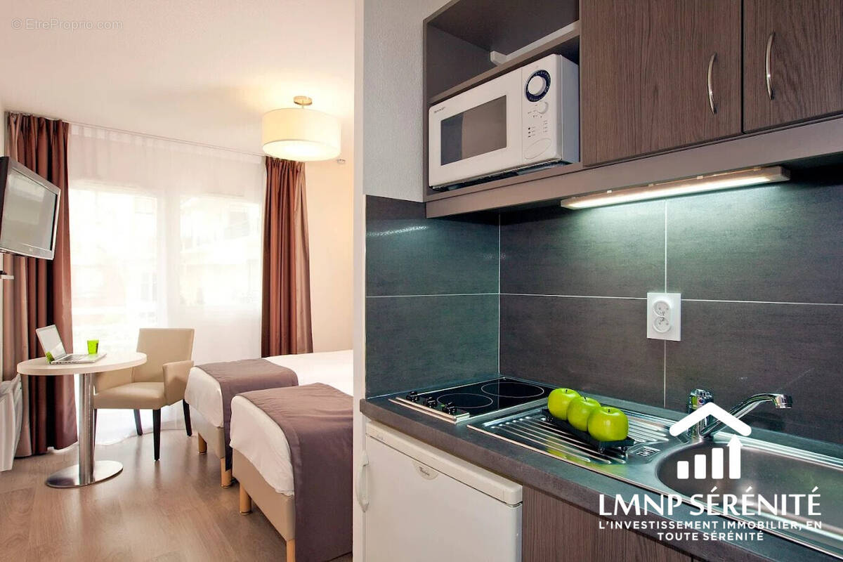 Appartement à COURBEVOIE
