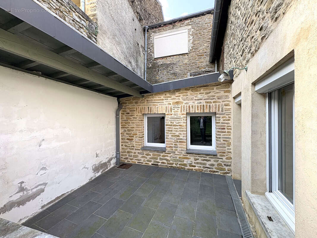 Maison à AIGLEMONT