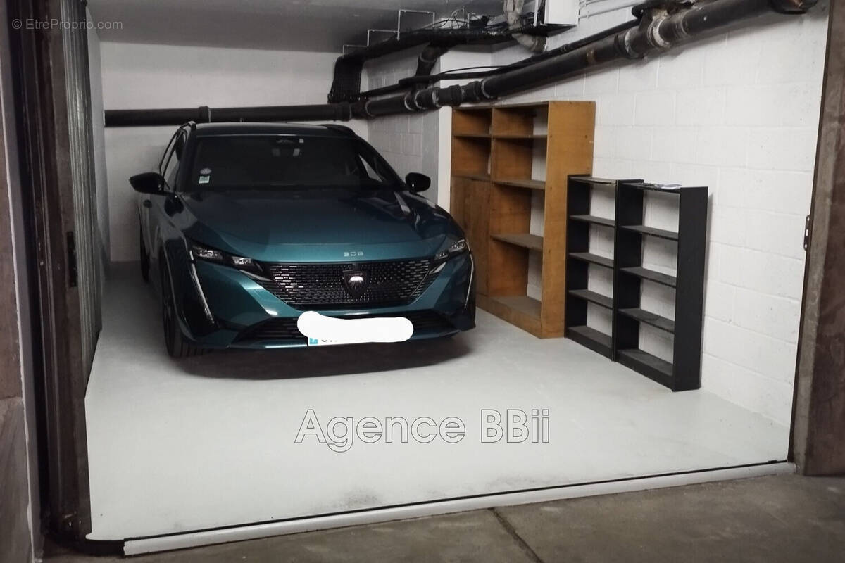 Parking à PARIS-14E