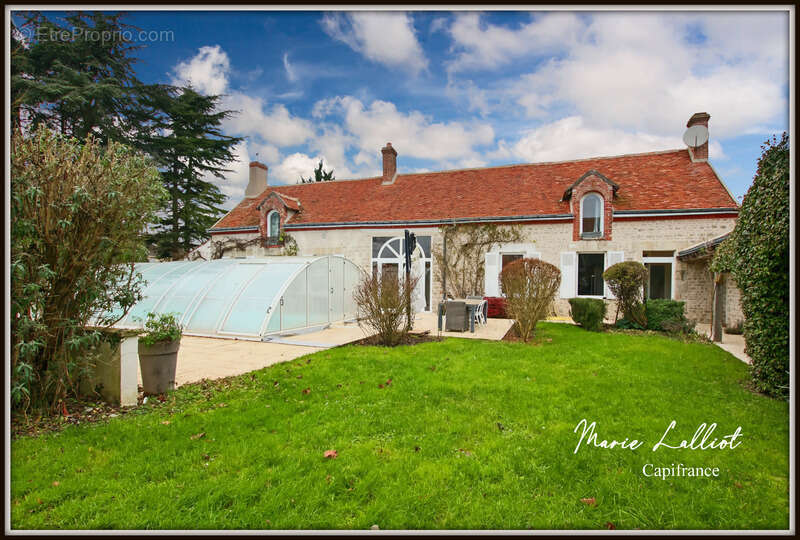 Maison à COURCY-AUX-LOGES