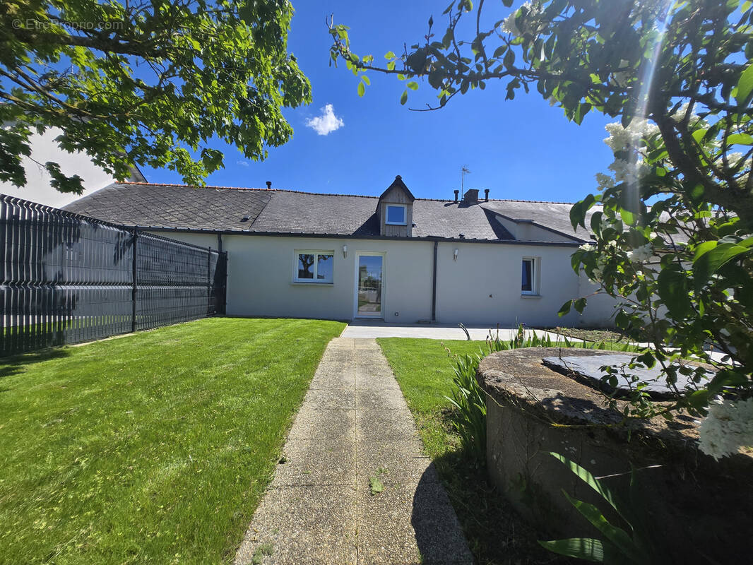 Maison à MESANGER