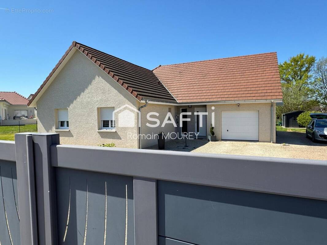 Photo 1 - Maison à LOUHANS