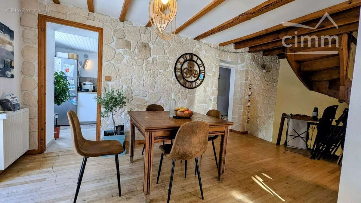 Maison à SAINT-PIERRE-DE-CHARTREUSE