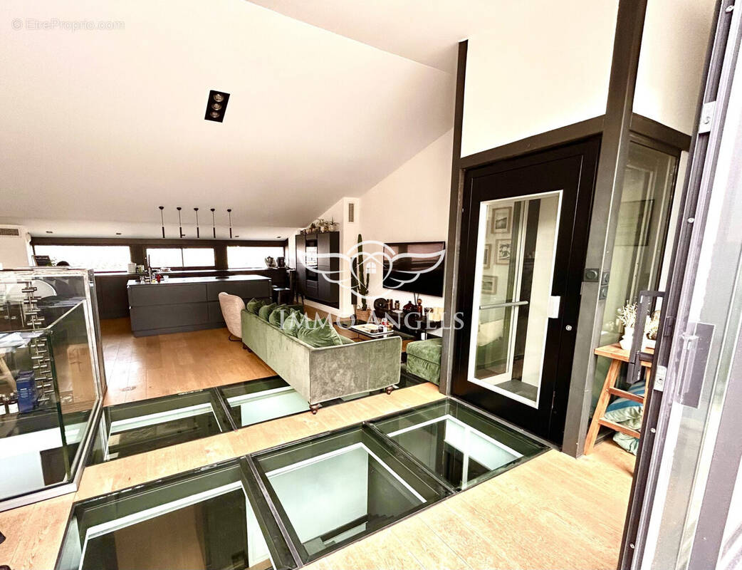 Maison à MAUGUIO