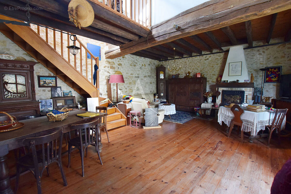 Maison à DONNEMARIE-DONTILLY