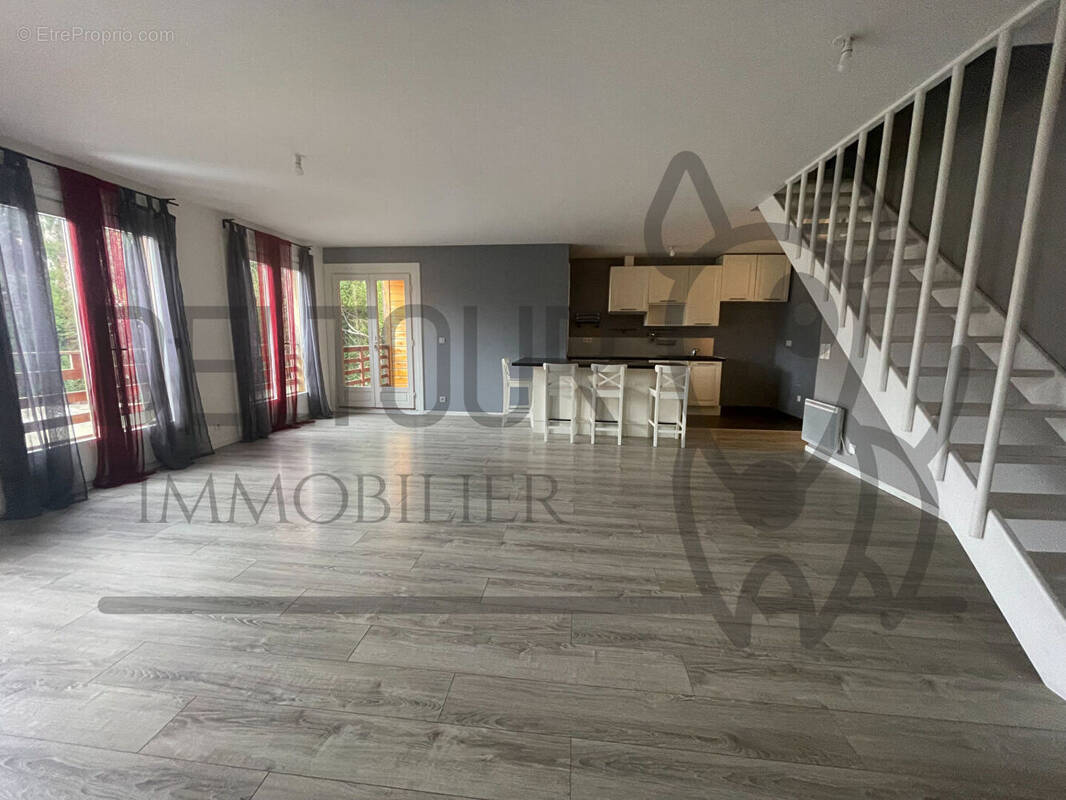 Appartement à COULOMMIERS