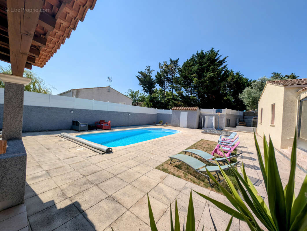 Maison à SAINT-DEZERY