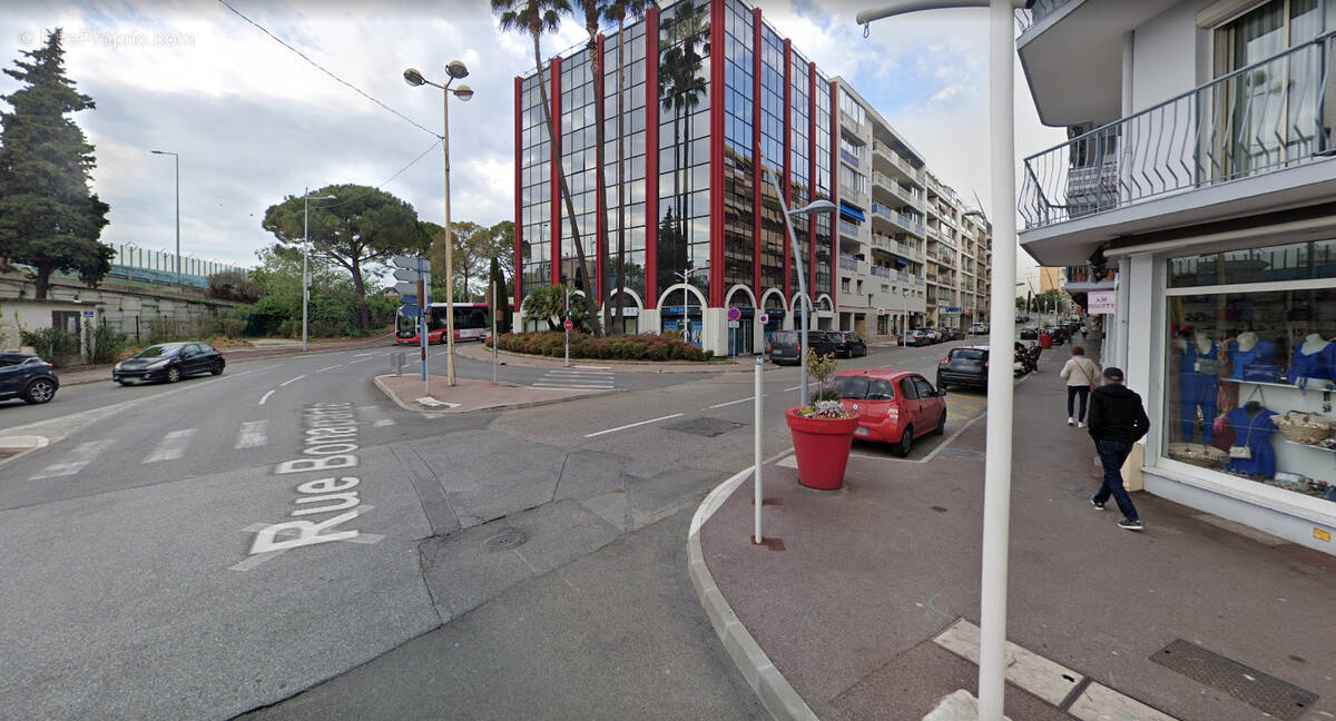 Commerce à CAGNES-SUR-MER