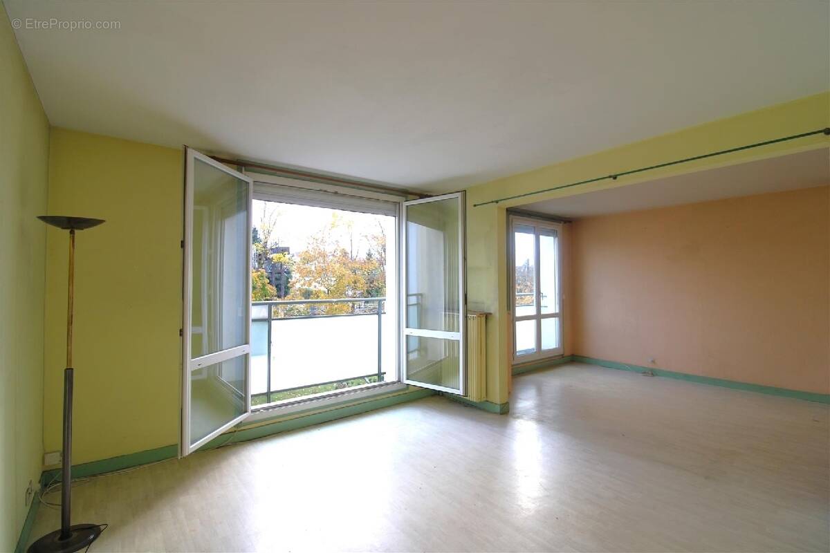 Appartement à YERRES