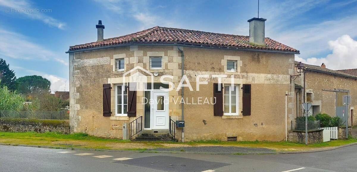 Photo 1 - Maison à JOUHET